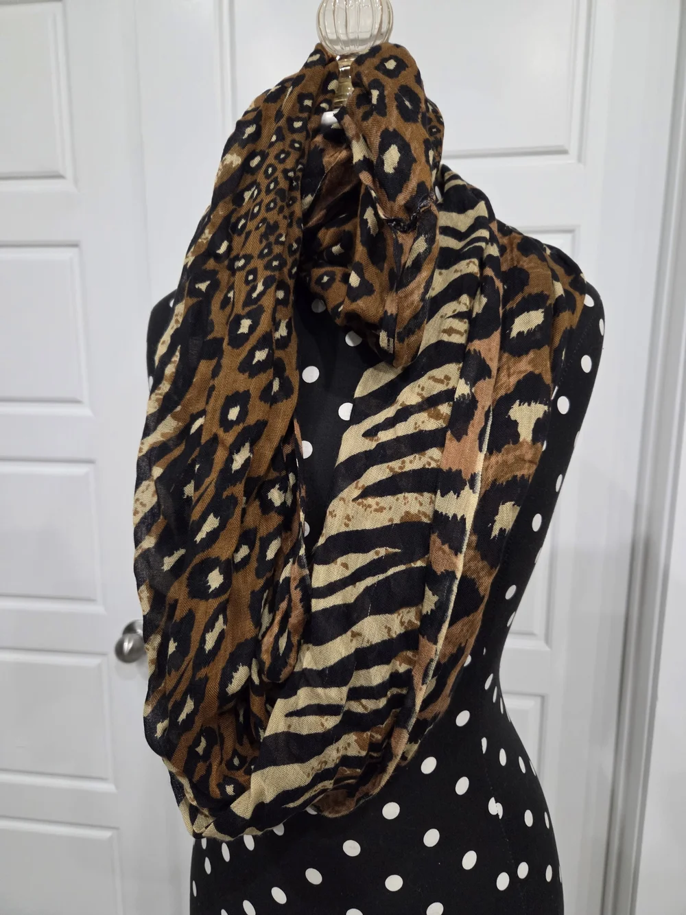 Leopard Print Infinity Scarf - Brown & Black